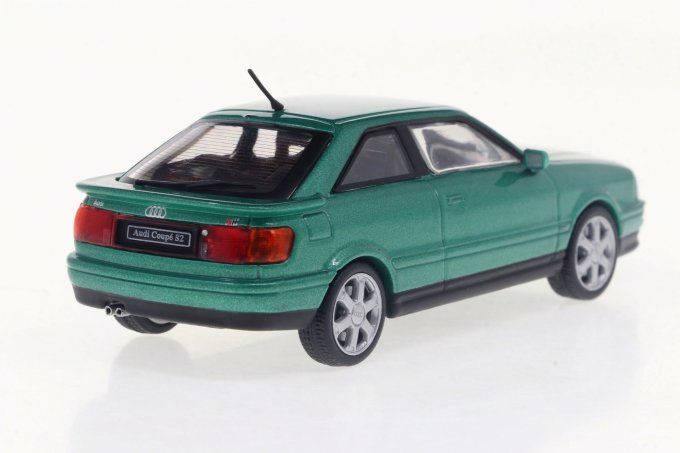 AUDI COUPÉ S2 CRICKETGRÜN 1994