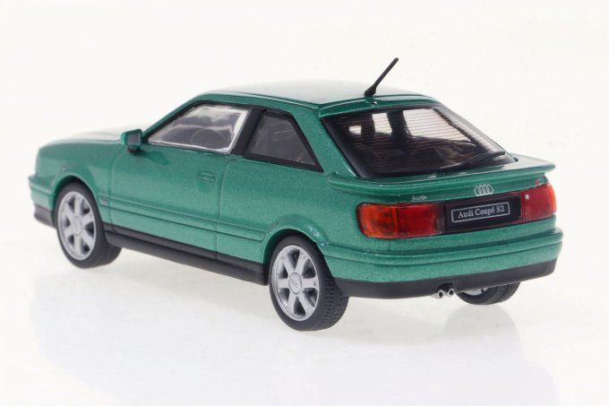 AUDI COUPÉ S2 CRICKETGRÜN 1994