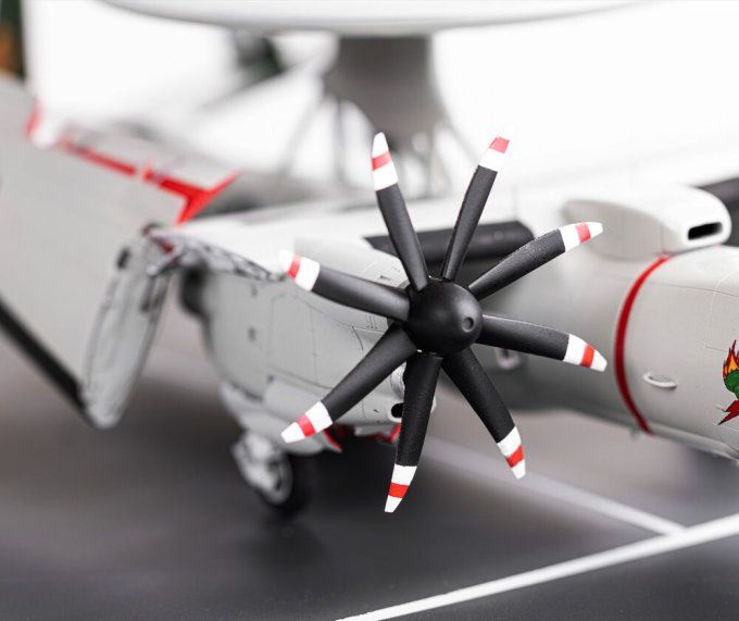 E-2C Hawkeye in 1:72