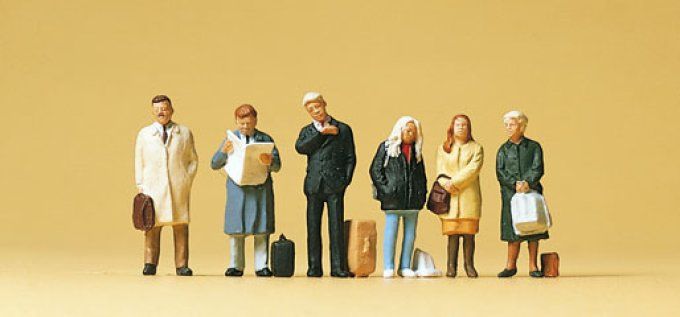 VOYAGEURS EN ATTENTE