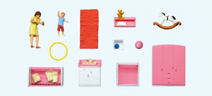 Maman changeant les couches