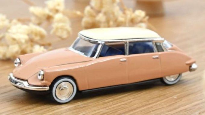 CITROEN DS 19 1959 Ecaille blonde avec toit blanc