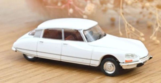 CITROEN DS 23 1972 Blanc meije