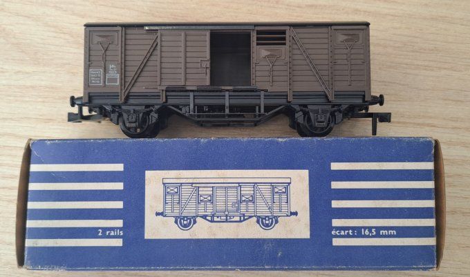 HORNBY-acHO COUVERT