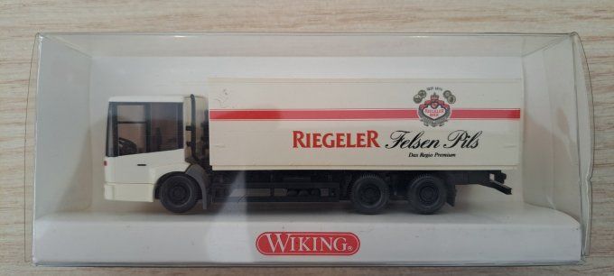 GERTANKEKOFFER  LKW  MB ECONIC    RIEGLER FELSEN PILS