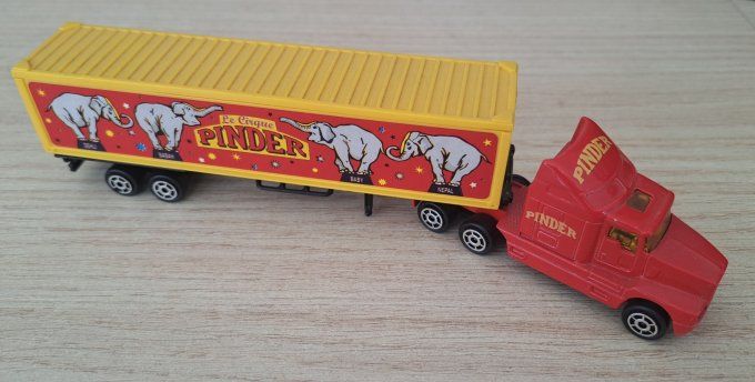 MAJORETTE KENWORTH SEMI REMORQUE PINDER