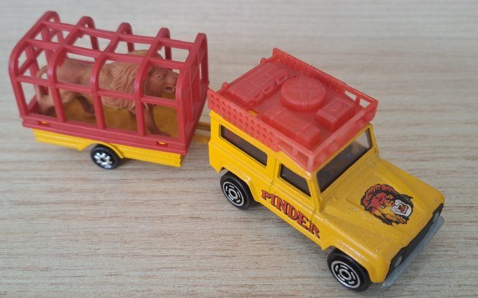 MAJORETTE 4X4 LAND ROVER + CAGE LION   N266