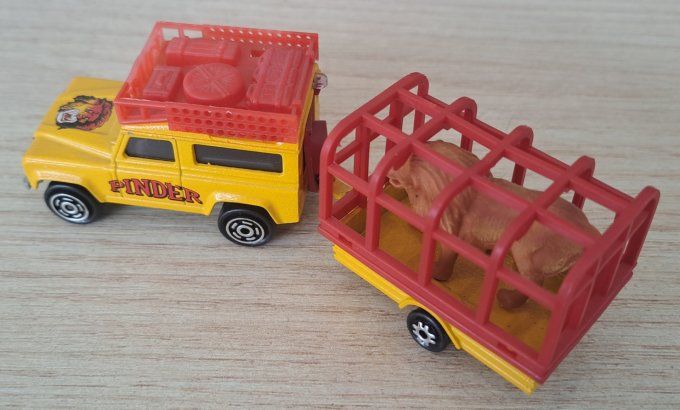 MAJORETTE 4X4 LAND ROVER + CAGE LION   N266