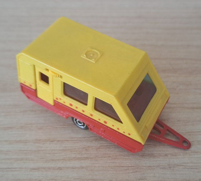MAJORETTE CARAVANE PINDER  N325
