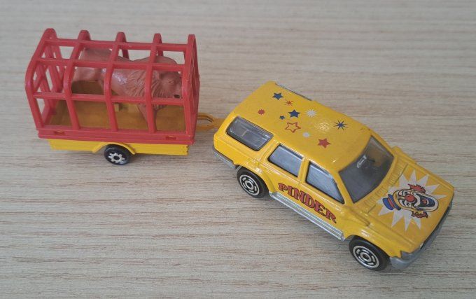 MAJORETTE RUNNER + REMORQUE FAUVE  N276