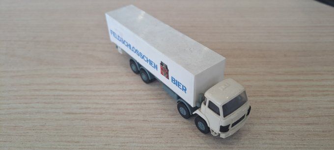 SAURER FELDSCHLOSSCHEN BIER