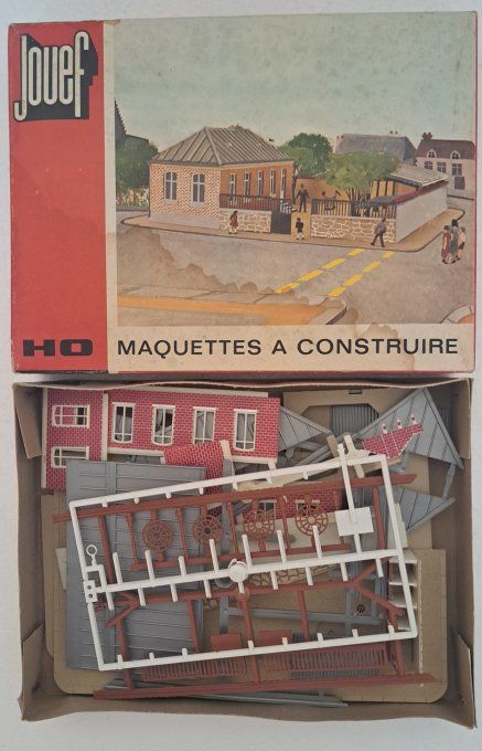 ECOLE   JOUEF 1002
