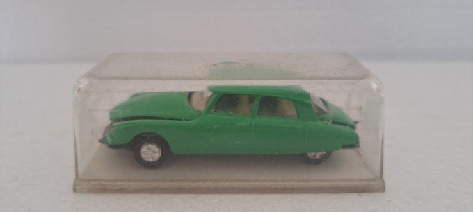 CITROEN DS VERTE N13