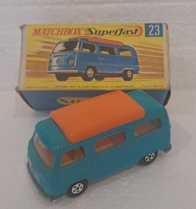 VOLSWAGEN CAMPER BLEU   SUPERFAST   N°23