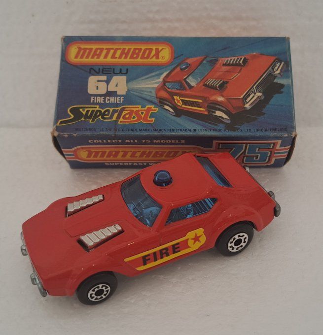 FIRE CHIEF CAR   SUPERFAST   N°64