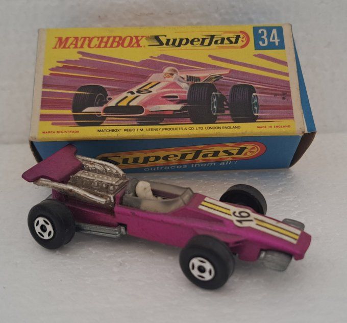 FORMULA 1 RACING CAR   SUPERFAST  N°34