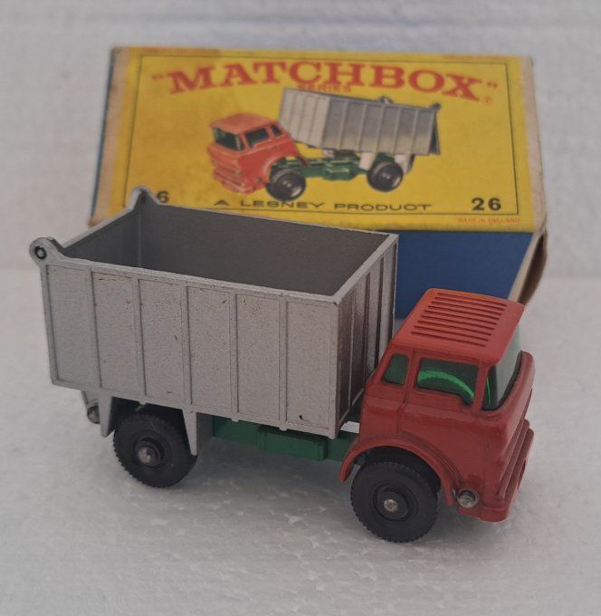 G.M.C. TIPPER TRUCK   SERIES N°26