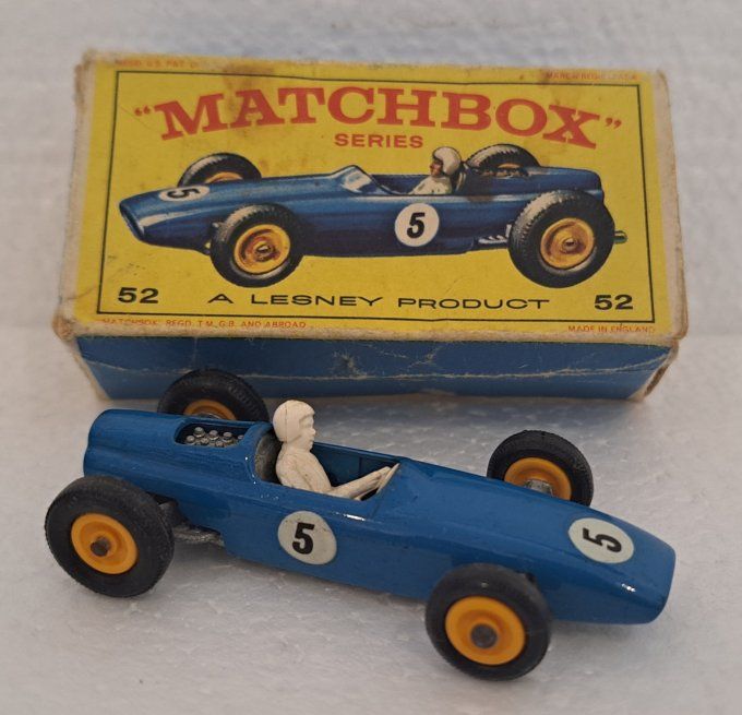 B.R.M. RACING CAR  SERIES N°52