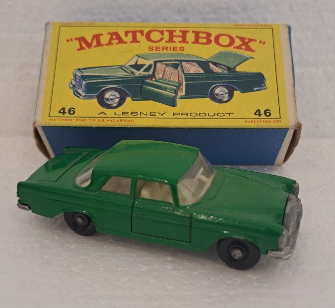 MERCEDES 300 SE COUPE  SERIES N°46