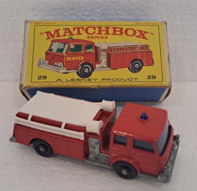 FIRE PUMPER TRUCK  SERIES N°29