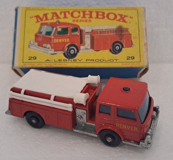 FIRE PUMPER TRUCK  SERIES N°29