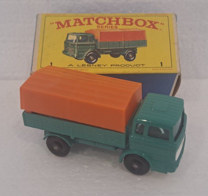 MERCEDES TRUCK   SERIES N°1