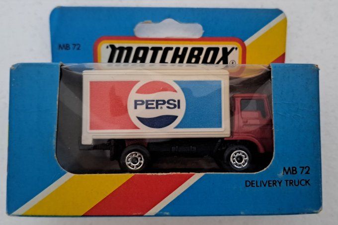 DELIVERY TRUCK PEPSI  MB72