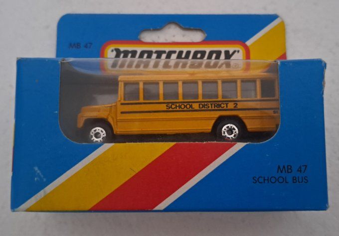 SCOOL BUS   MB47