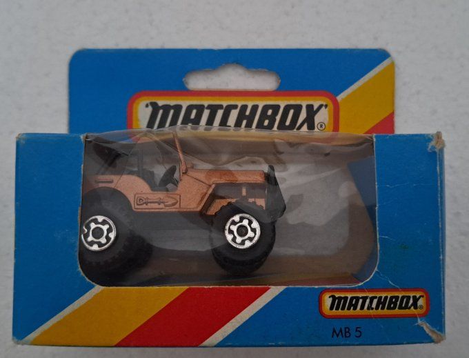 JEEP 4X4 GOLDEN EAGLE   MB5