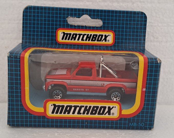 DODGE DAKOTA   MB50