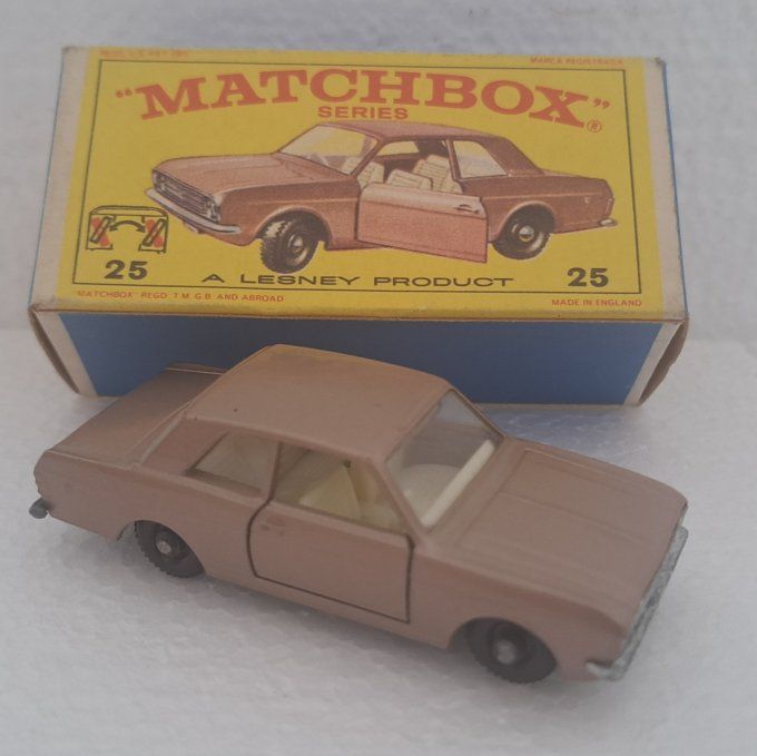 FORD CORTINA   N°25