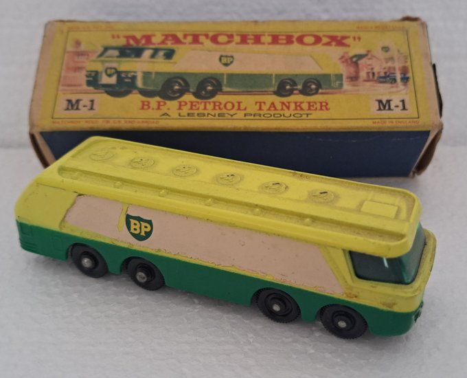 BP PETROL TANKER N° M-1
