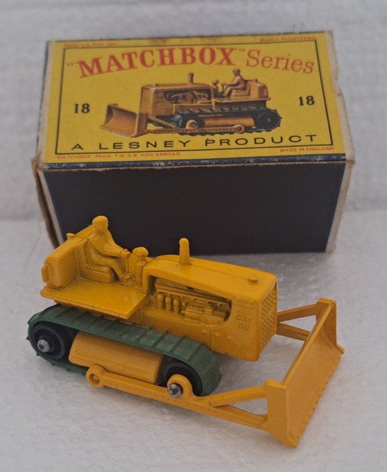 CATERPILLAR BULLDOZER N°18