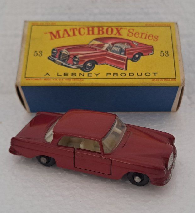 MERCEDES-BENZ 220 SE