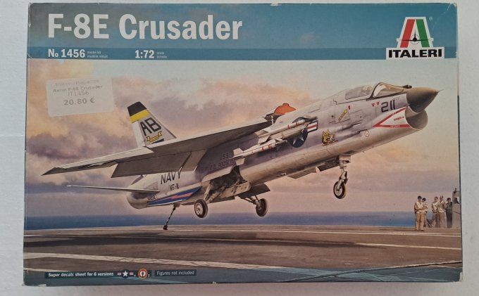 F-8E CRUSADER    1/72