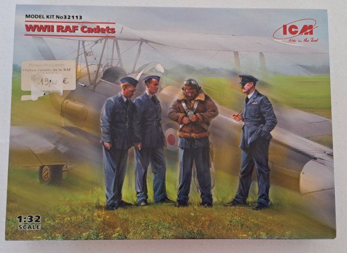 WWII RAF CADETS    1/32