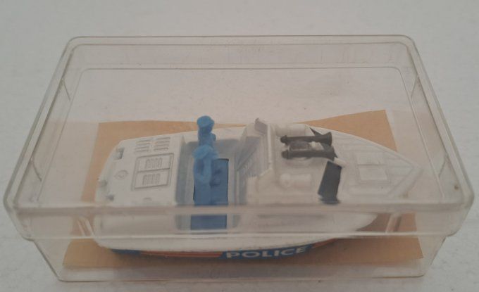 POLICE LAUCH    N°52