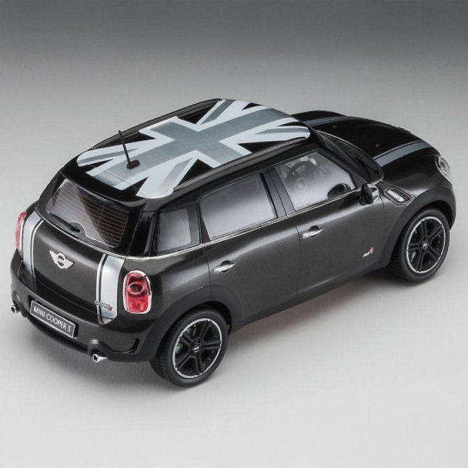 Mini Cooper S Countryman All4 « Black Jack » 1:24