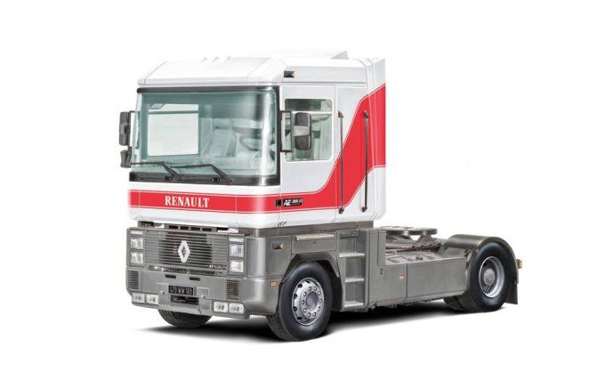 Renault AE500 Magnum