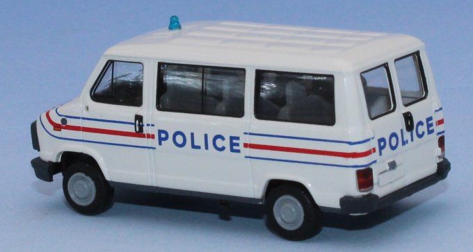 Peugeot J5 minibus Police, avec gyrophare clignotant fonctionnel