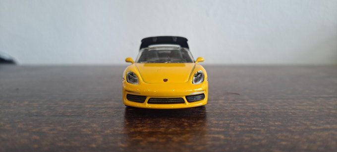 PORSCHE 718 BOXSTER
