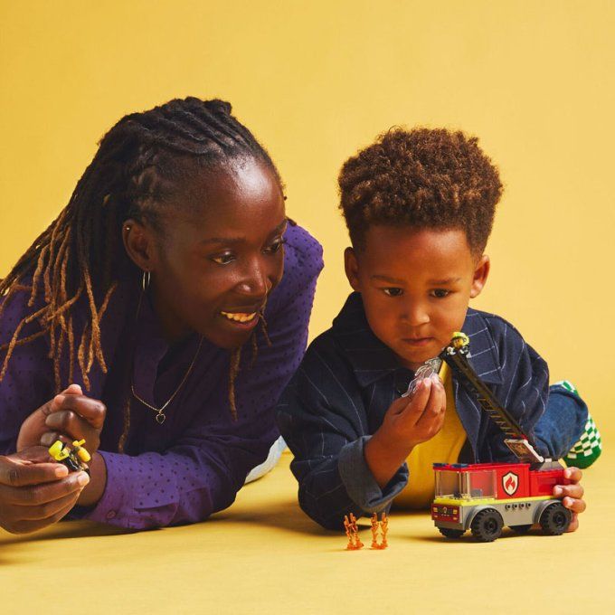 CAMION DE POMPIERS CITY