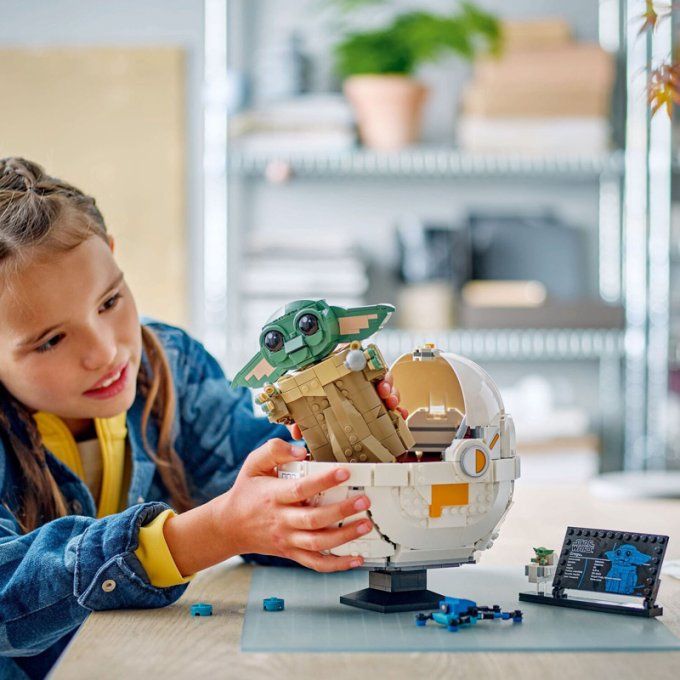 GROGU ET SON LANDAU STAR WARS