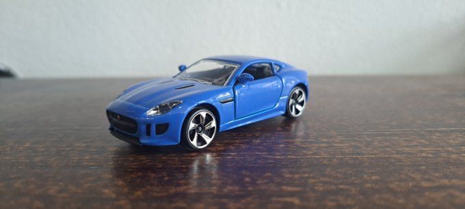 JAGUAR F TYPE 