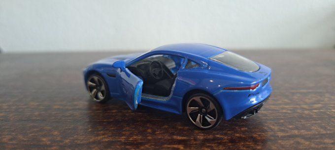 JAGUAR F TYPE 