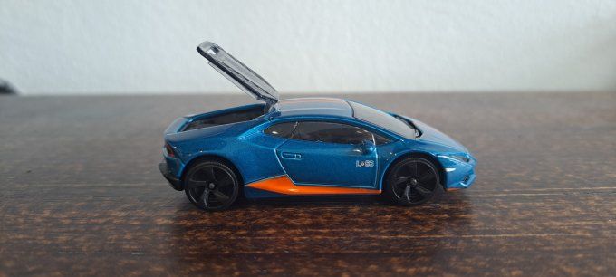 LAMBORGHINI HURACAN LP 610-4