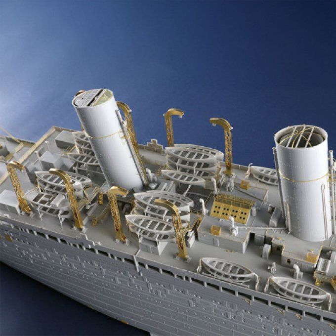 HMHS Britannic in 1:200