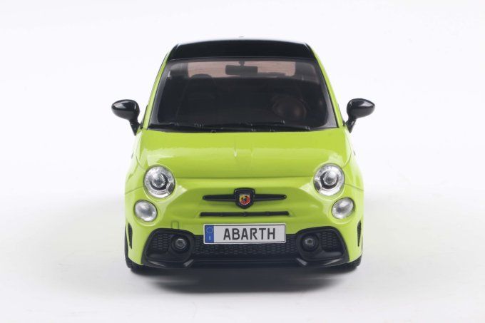 Fiat F595 Abarth – VERDE ADRENALINA – 2023
