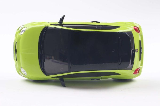 Fiat F595 Abarth – VERDE ADRENALINA – 2023