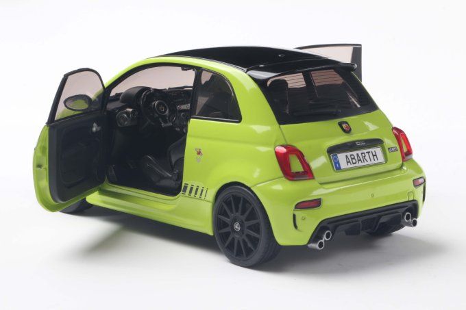Fiat F595 Abarth – VERDE ADRENALINA – 2023